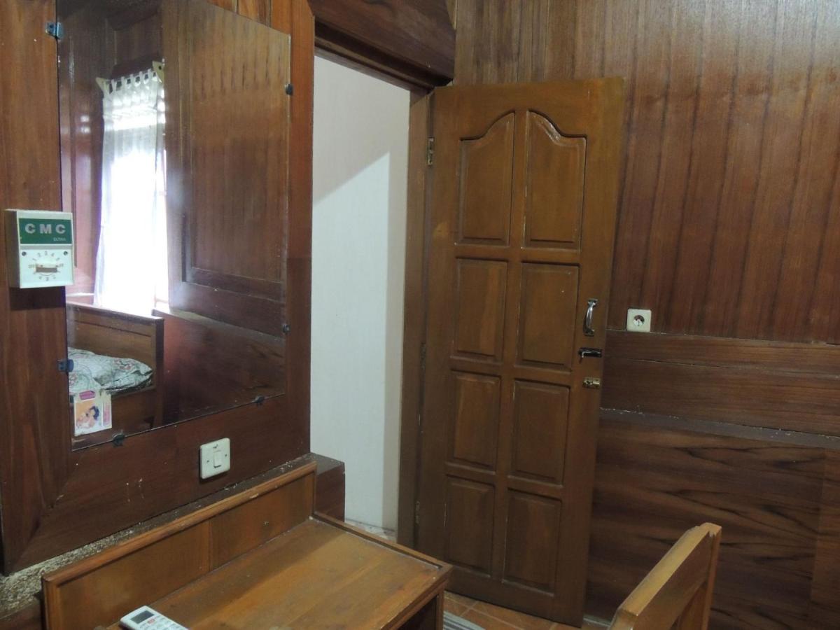 Hotel Lotus Borobudur Magelang Dış mekan fotoğraf